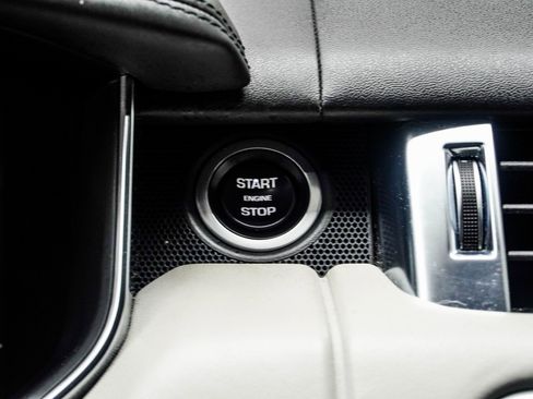 Used 2021 Land Rover Range Rover Sport SVR Carbon Edition image 26