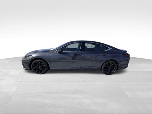 Used 2025 Lexus ES 300h F Sport image 3