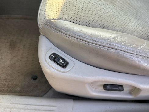 Used 2004 Chevrolet Malibu LT w/ Preferred Equipment Group FWD image 24