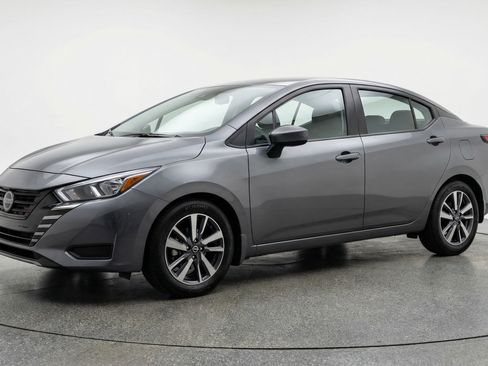 Used 2025 Nissan Versa SV FWD image 3
