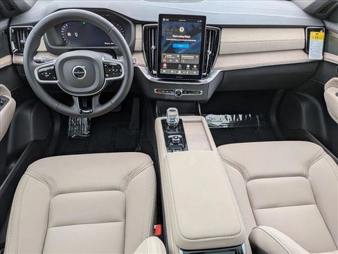 New 2026 Volvo XC90 B6 Plus image 16