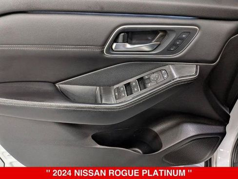 Certified 2024 Nissan Rogue Platinum w/ Platinum Premium Package AWD/4WD image 15