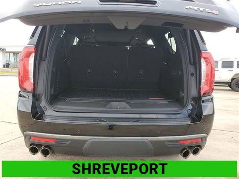 Used 2022 GMC Yukon XL AT4 image 27