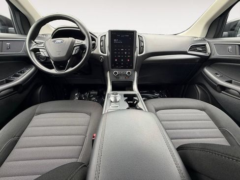 Used 2024 Ford Edge SE w/ Black Appearance Package AWD/4WD image 11