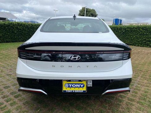 New 2026 Hyundai Sonata SEL FWD image 24