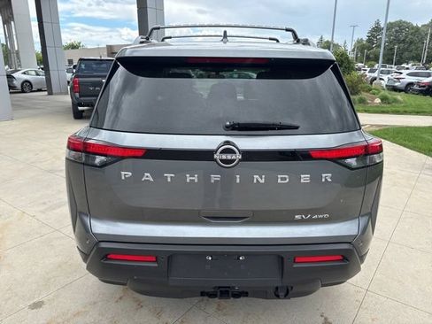 Used 2022 Nissan Pathfinder SV w/ SV Premium Package AWD/4WD image 6
