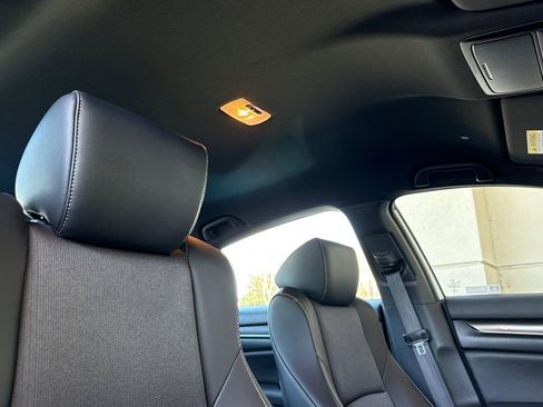 Used 2022 Honda Accord Sport image 13