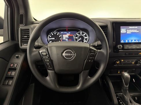 Certified 2023 Nissan Frontier SV w/ Midnight Edition Package RWD image 17