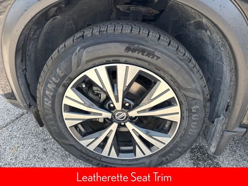 Used 2021 Nissan Rogue SV w/ Premium Package image 10