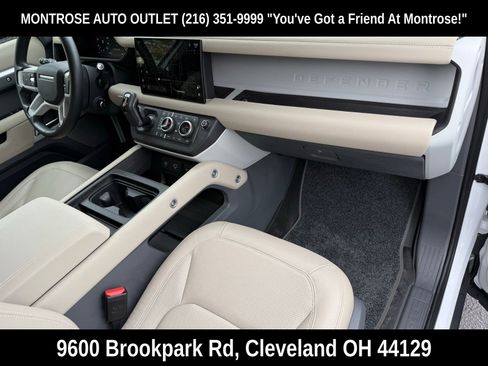 Used 2024 Land Rover Defender 130 S image 18