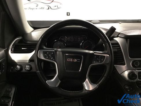 Used 2017 GMC Yukon SLT image 46