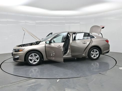 Used 2023 Chevrolet Malibu LT FWD image 30