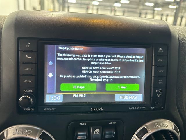 Used 2016 Jeep Wrangler Unlimited Sahara w/ Dual Top Group AWD/4WD image 25