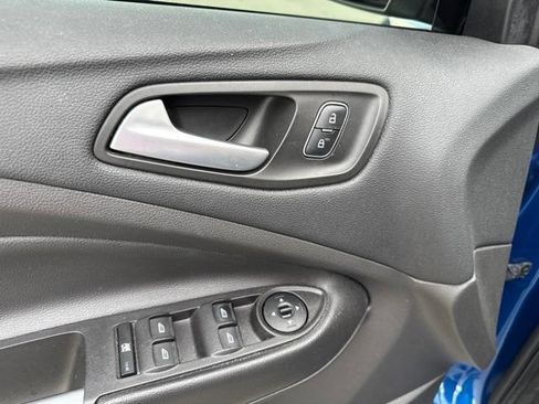 Used 2018 Ford Escape SE AWD/4WD image 17