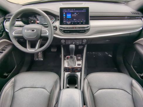 Certified 2023 Jeep Compass Limited AWD/4WD image 15