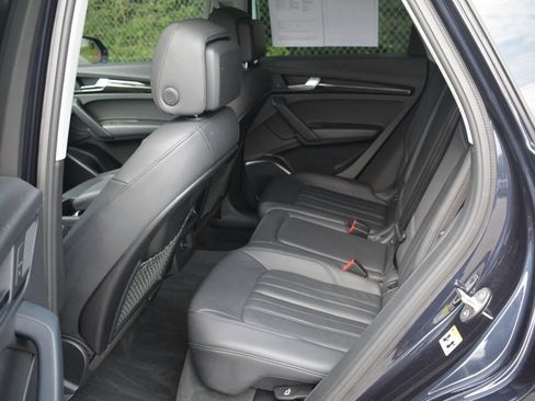 Used 2020 Audi Q5 e Premium w/ Convenience Package AWD/4WD image 24