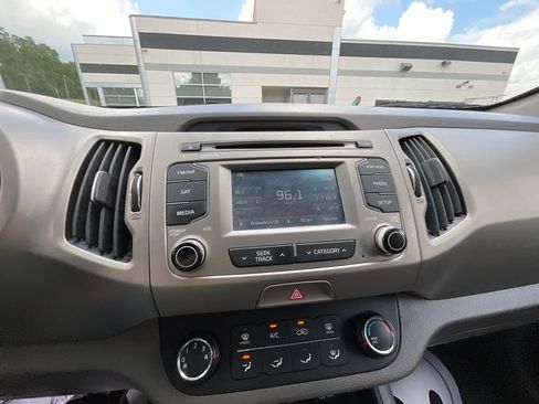 Used 2014 Kia Sportage LX FWD image 17
