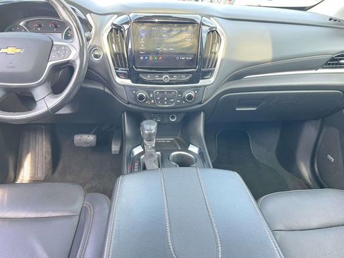 Used 2021 Chevrolet Traverse Premier image 29