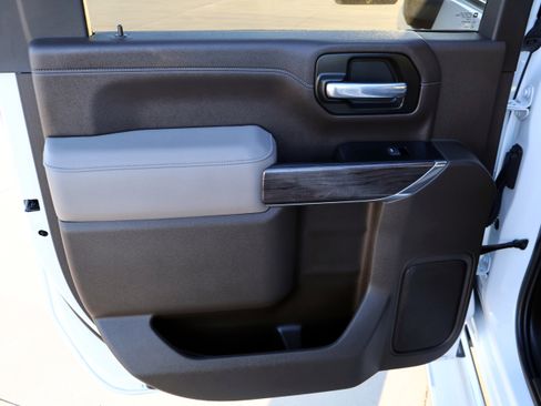 Used 2023 Chevrolet Silverado 3500 LTZ w/ LTZ Texas Edition image 19