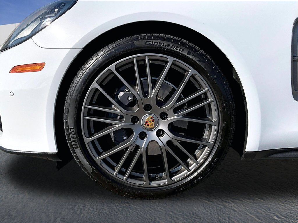 Certified 2023 Porsche Panamera Platinum Edition RWD image 11