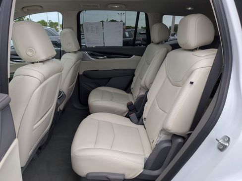 Used 2024 Cadillac XT6 Premium Luxury w/ LPO, Floor Liner Package AWD/4WD image 25