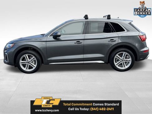 Used 2021 Audi Q5 e Prestige w/ Prestige Package AWD/4WD image 2