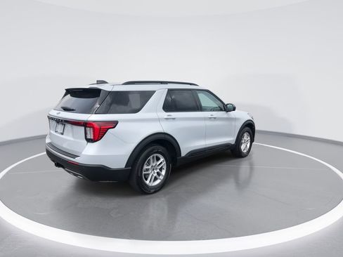 New 2026 Ford Explorer Active w/ Active Comfort Package RWD image 8