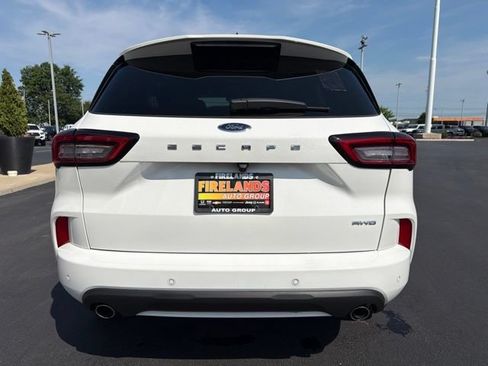 Used 2024 Ford Escape ST-Line w/ Tech Pack #1 AWD/4WD image 6