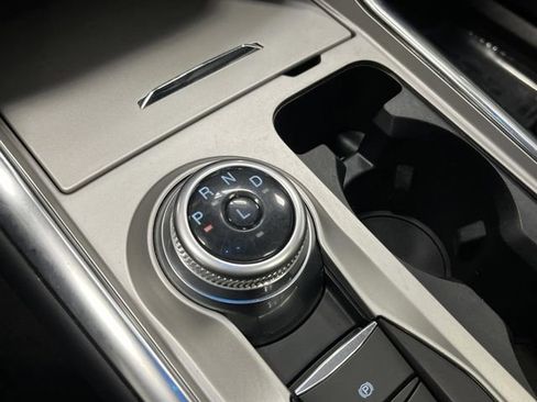 Used 2022 Ford Explorer XLT image 23