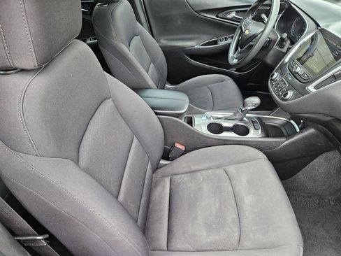 Used 2022 Chevrolet Malibu LT FWD image 11