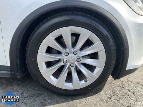 Used 2017 Tesla Model X 75D image 78