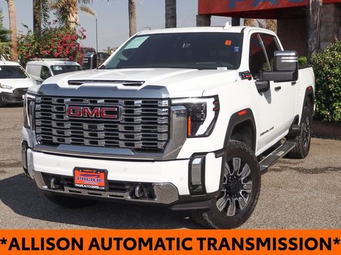 Used 2024 GMC Sierra 2500 Denali w/ Denali Reserve Package AWD/4WD image 4