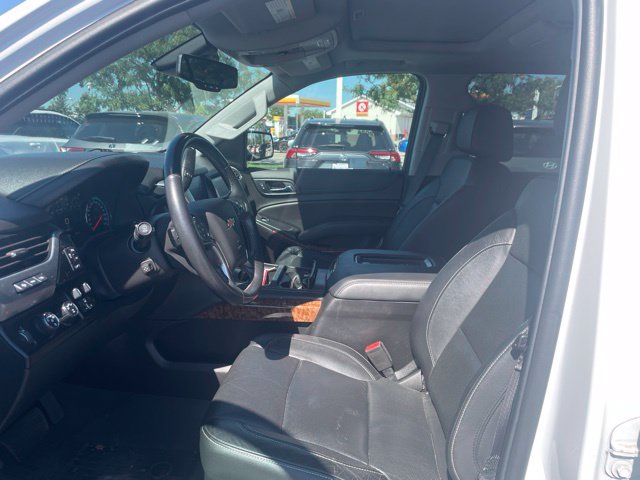 Used 2020 Chevrolet Suburban Premier AWD/4WD image 8