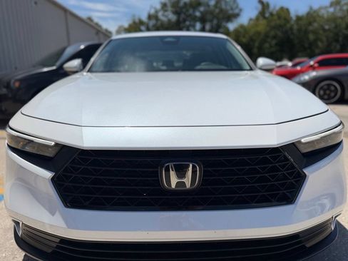 Used 2023 Honda Accord EX image 7