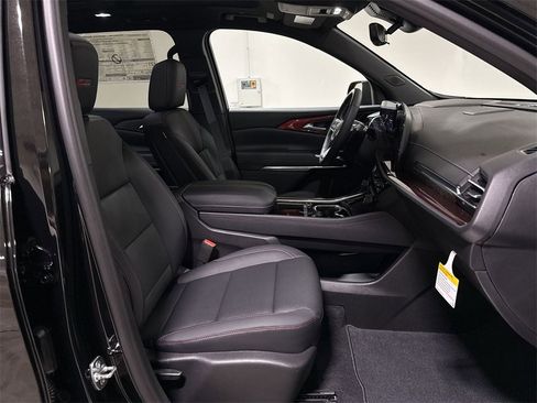 New 2026 Chevrolet Traverse Z71 w/ Enhanced Driving Package image 23