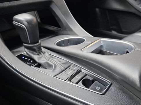 Used 2022 Toyota Avalon XLE FWD image 19