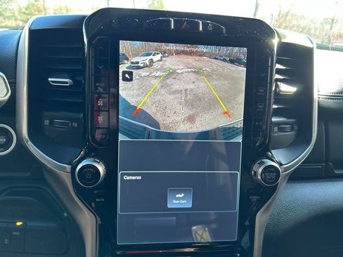 Used 2024 RAM 2500 Laramie AWD/4WD image 27