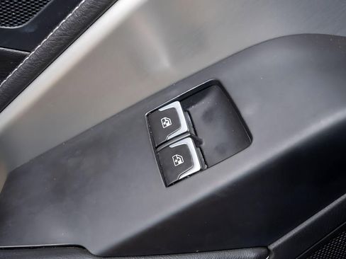 Used 2016 Chevrolet Corvette Stingray Coupe RWD image 15