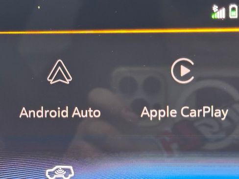 Used 2024 Chevrolet Trax RS w/ Driver Confidence Package image 22