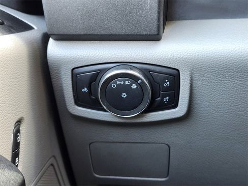 Used 2020 Ford F550 4x4 Regular Cab Super Duty image 15