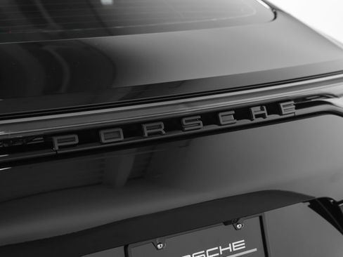 Certified 2023 Porsche Panamera AWD/4WD image 6