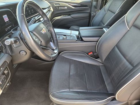 Certified 2024 Cadillac Escalade Sport AWD/4WD image 6