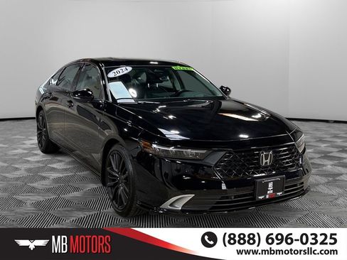 Used 2024 Honda Accord Touring image 1
