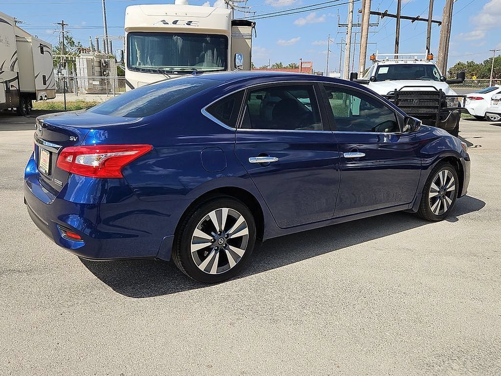 Used 2019 Nissan Sentra SV w/ Special Edition Package FWD image 8