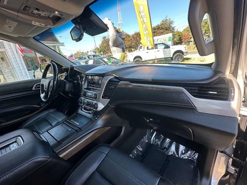 Used 2018 GMC Yukon Denali image 30