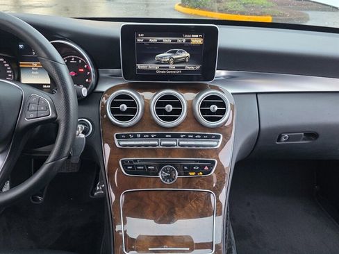 Used 2015 Mercedes-Benz C 300 4MATIC Sedan image 18