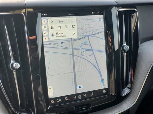 Certified 2025 Volvo XC60 B5 Plus image 23