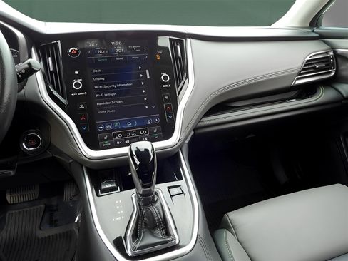 Used 2024 Subaru Outback Onyx Edition XT image 19