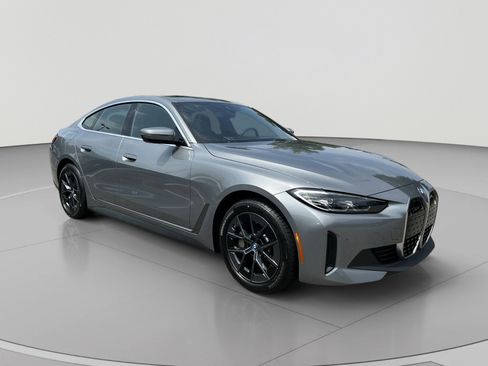 Used 2024 BMW i4 eDrive35 w/ Premium Package RWD image 11
