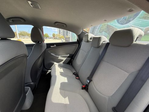 Used 2012 Hyundai Accent GLS image 16